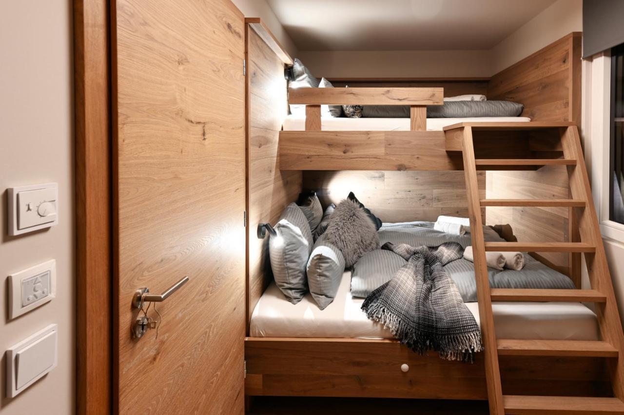 Boutique Chalets Alpi - Private Sauna & Cinema ガルミッシュ・パルテンキルヒェン エクステリア 写真