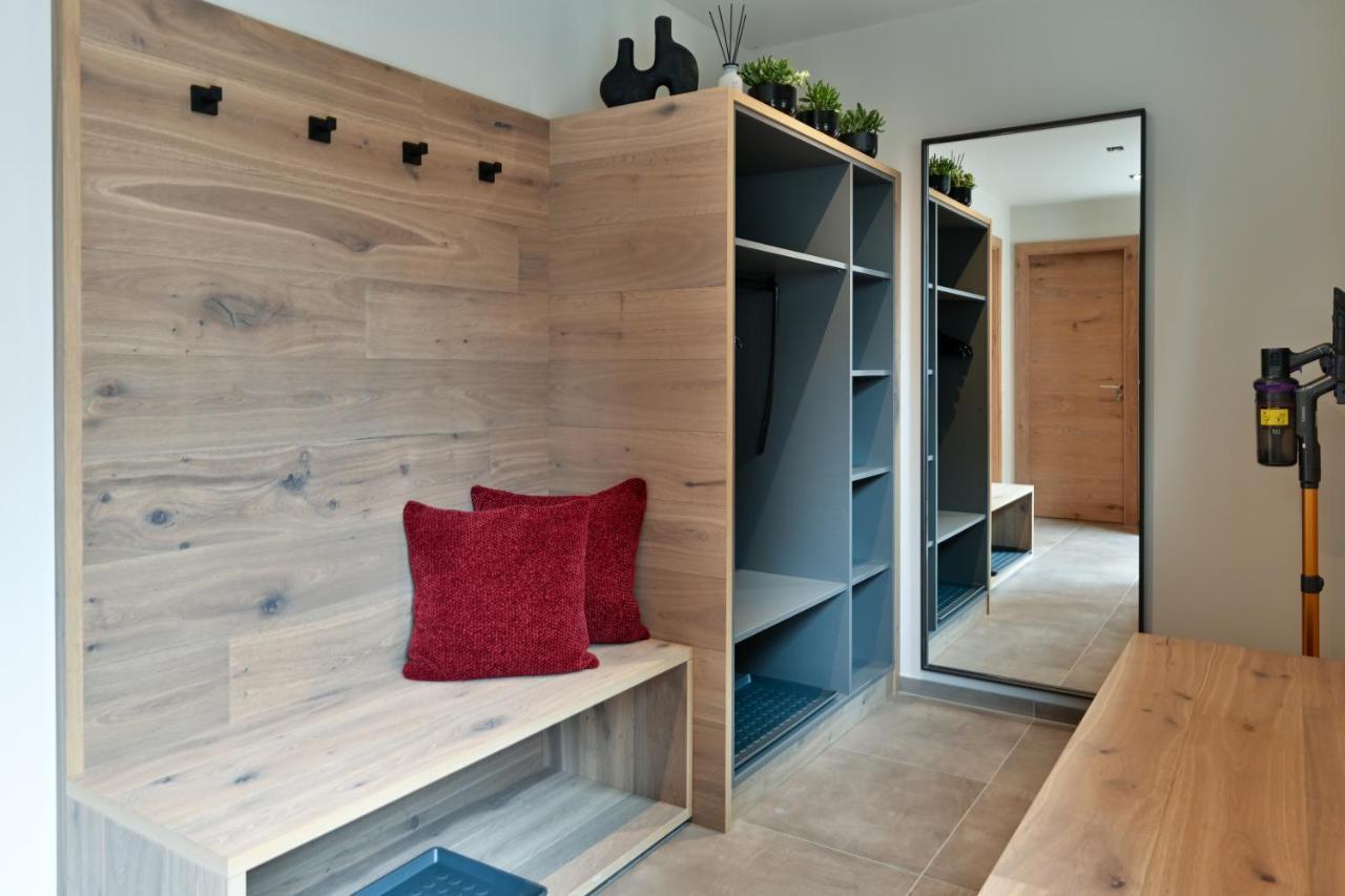 Boutique Chalets Alpi - Private Sauna & Cinema ガルミッシュ・パルテンキルヒェン エクステリア 写真