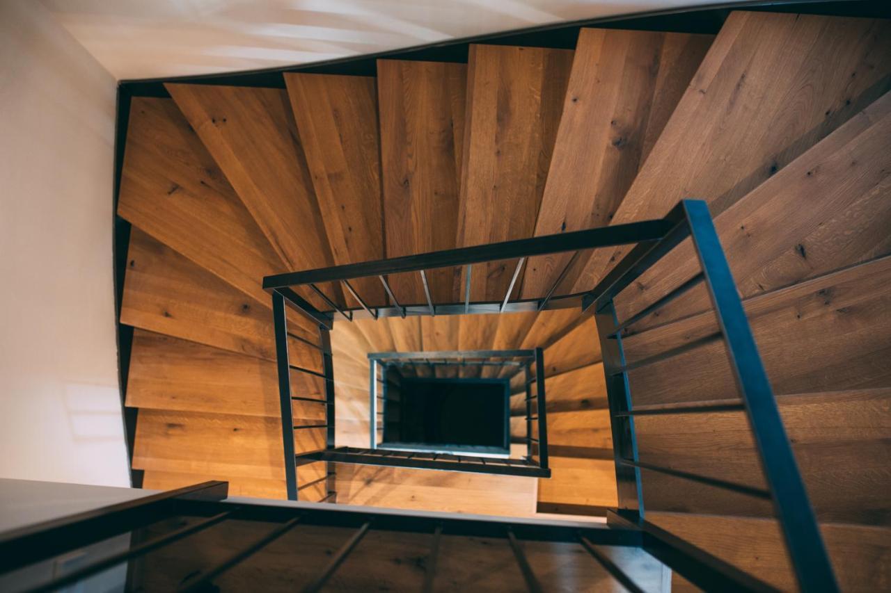 Boutique Chalets Alpi - Private Sauna & Cinema ガルミッシュ・パルテンキルヒェン エクステリア 写真
