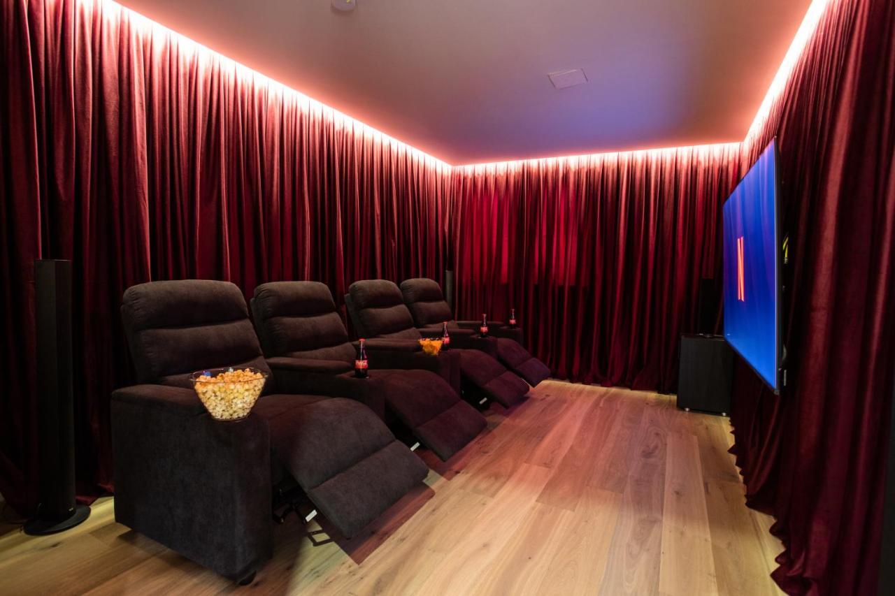 Boutique Chalets Alpi - Private Sauna & Cinema ガルミッシュ・パルテンキルヒェン エクステリア 写真